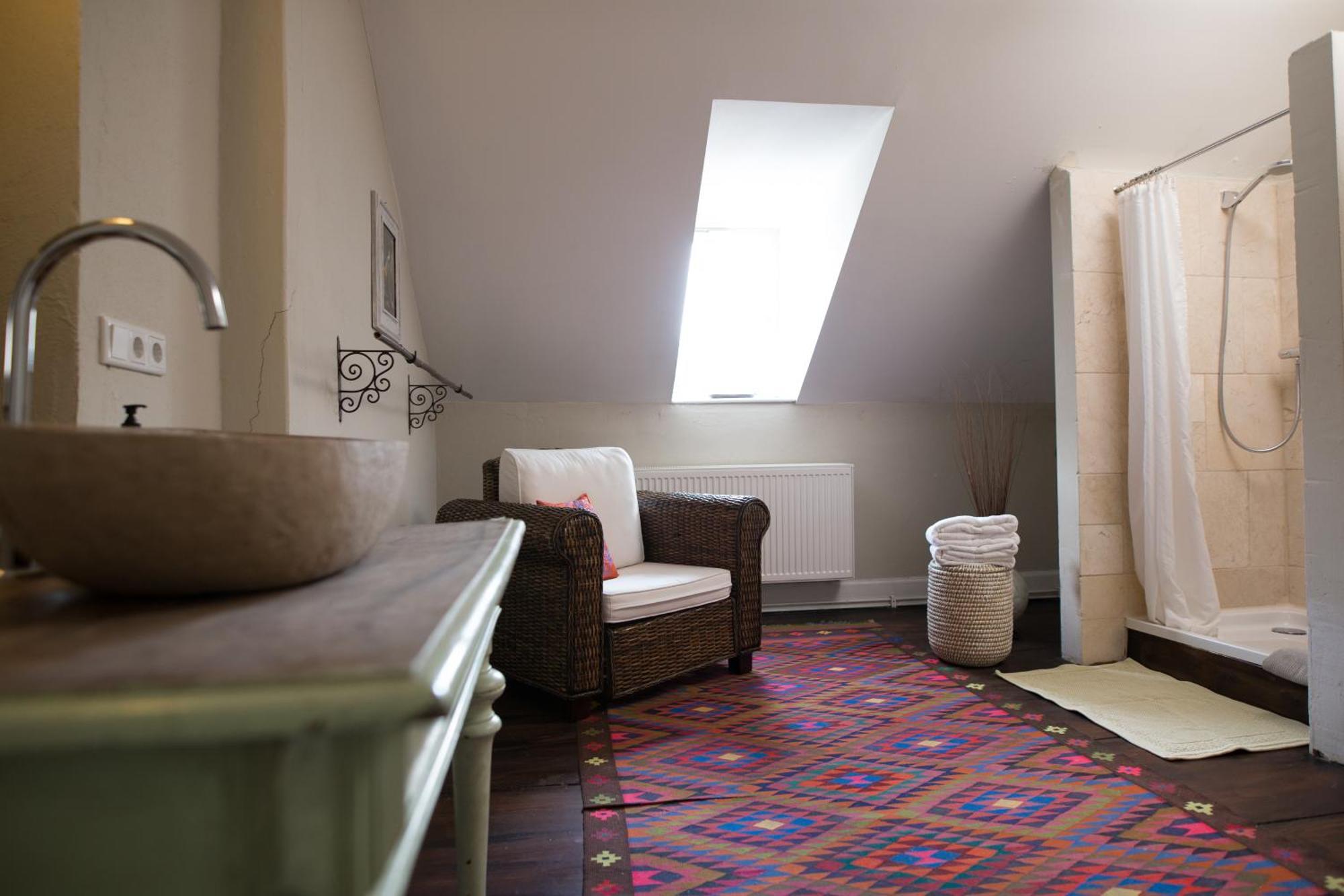 Liegen;Schaft Guesthouse Oestrich-Winkel Ruang foto